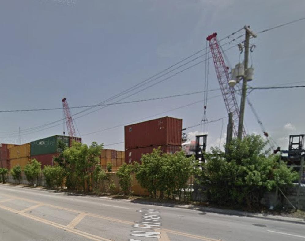 Antillean Marine Shipping Corporation — Lieu réel