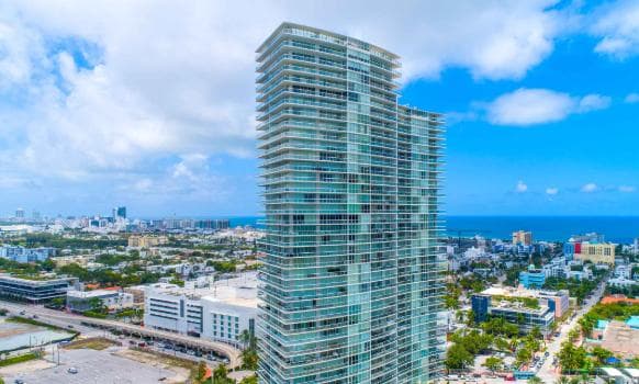 Icon at South Beach — Lieu réel