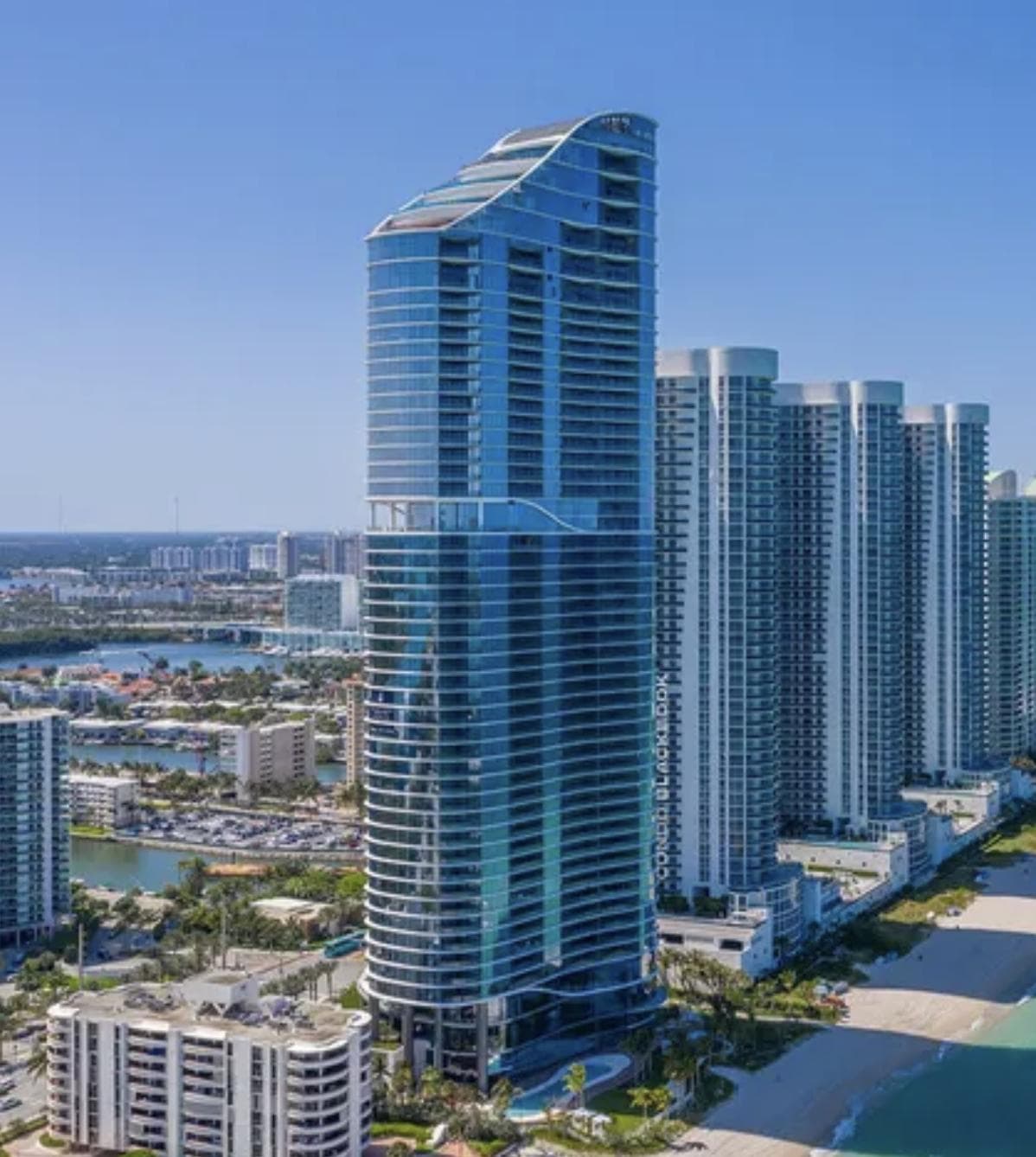 Pegassi Residences South Tower — Lieu réel