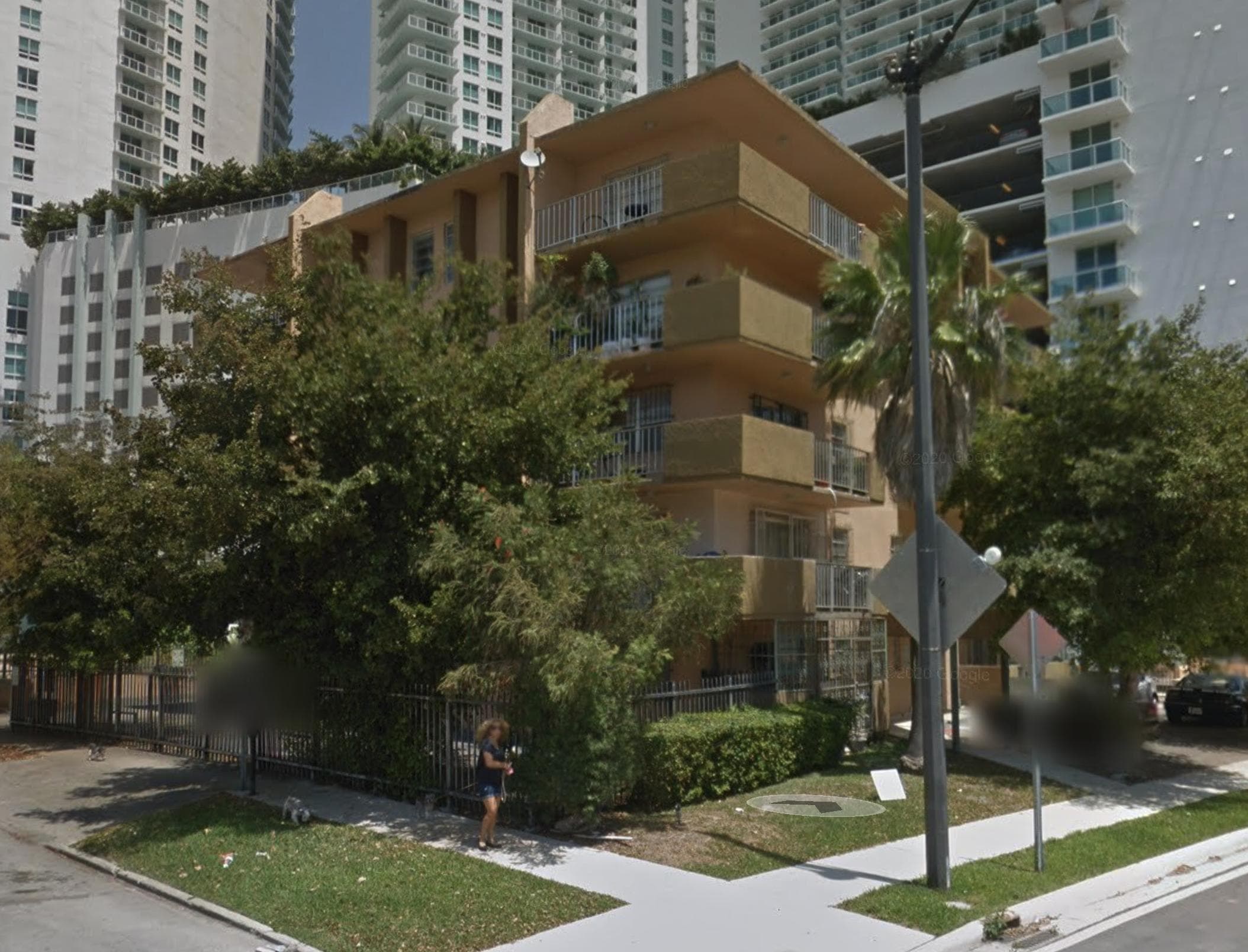 1801 NE 4th Ave — Lieu réel