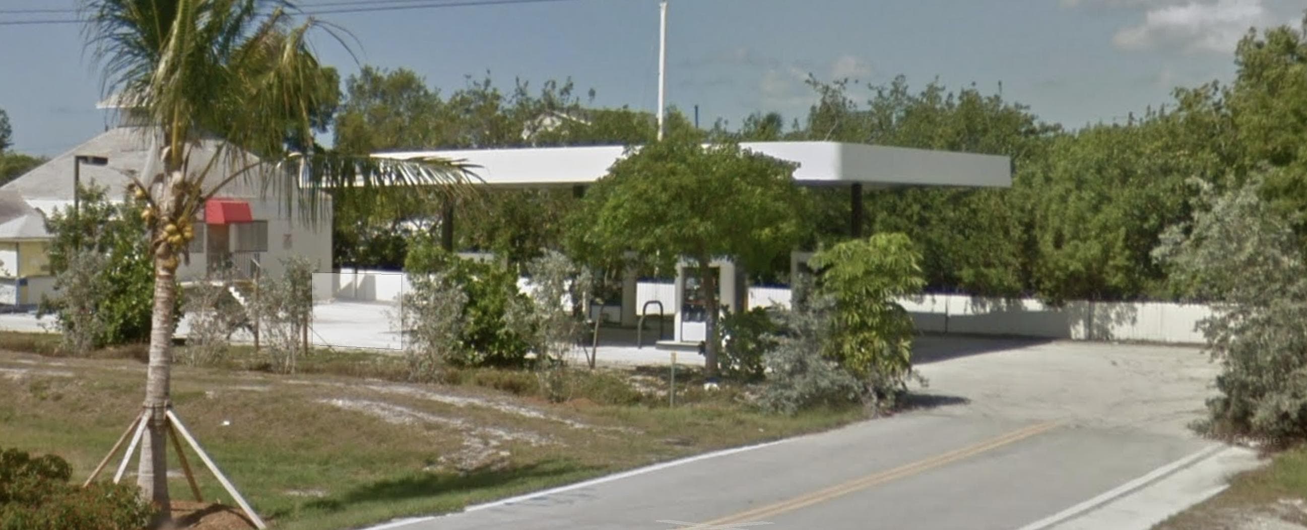 Arrow Gas Station — Lieu réel