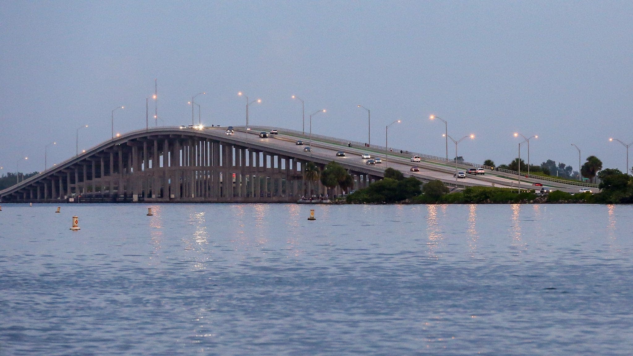 "Stiltsville Bridge" — Lieu réel