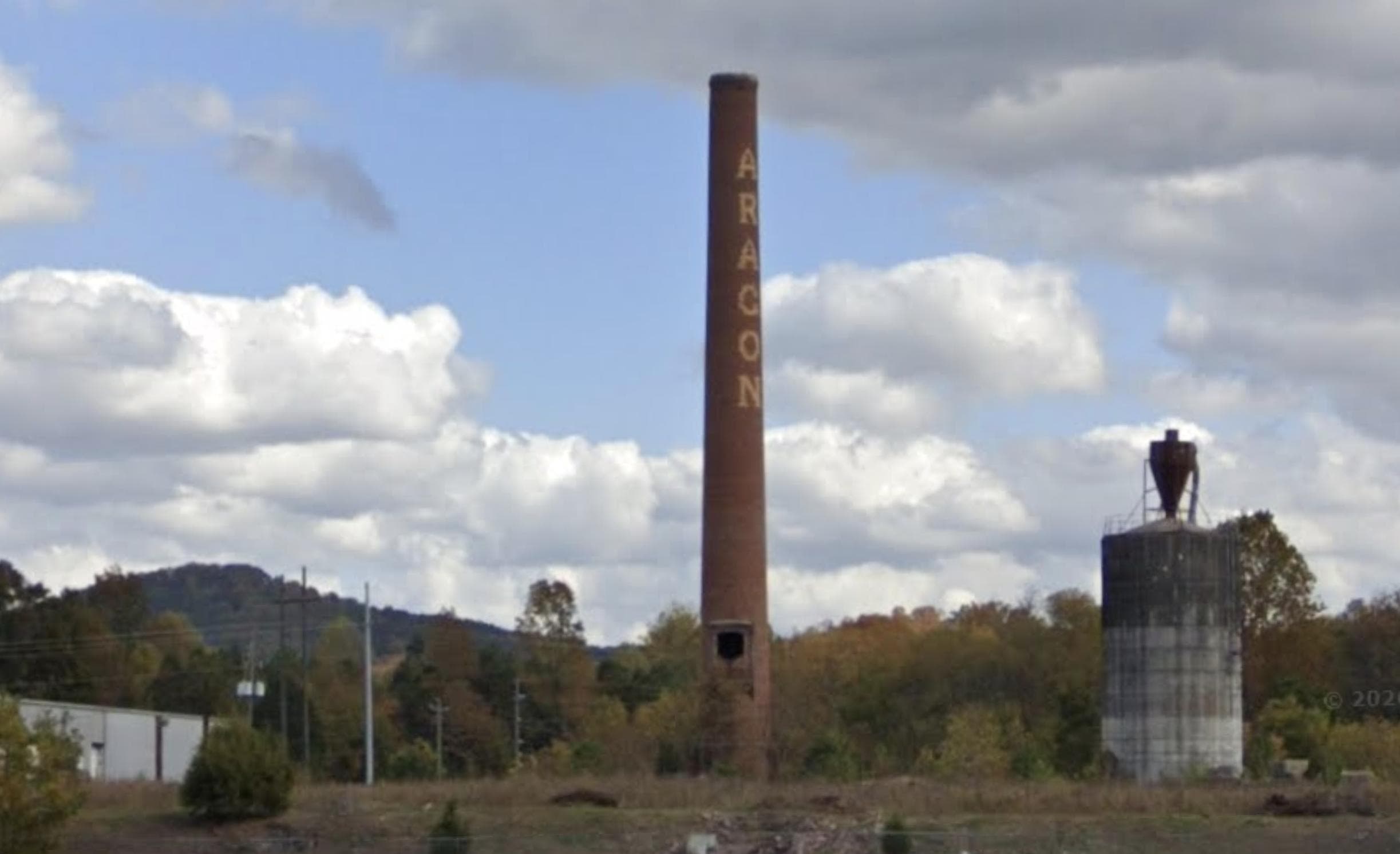 Port Gellhorn Smokestack — Lieu réel