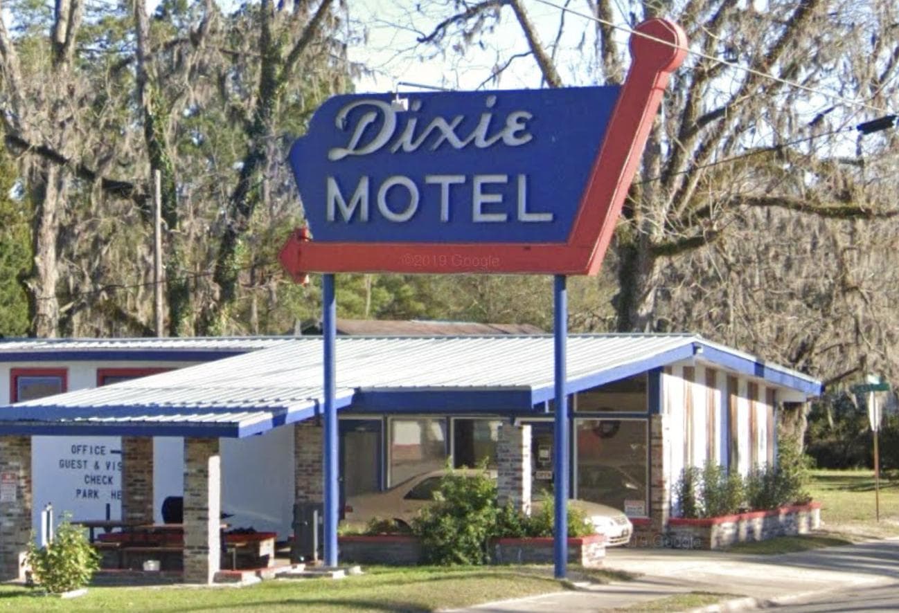 Starlet Motel Sign — Lieu réel