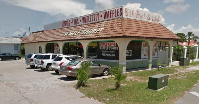 Hank's Waffles — Lieu réel