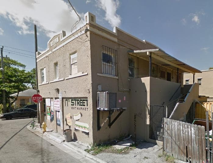 1700 NW 2nd Ct — Lieu réel