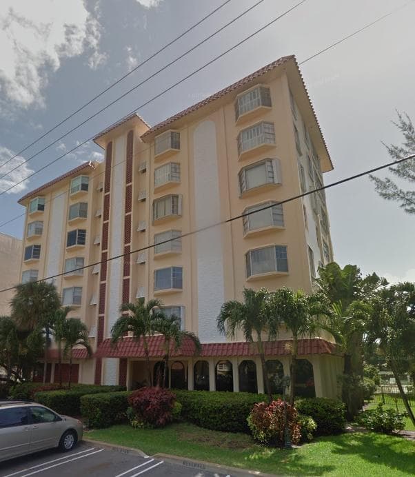 Granada Condo — Lieu réel