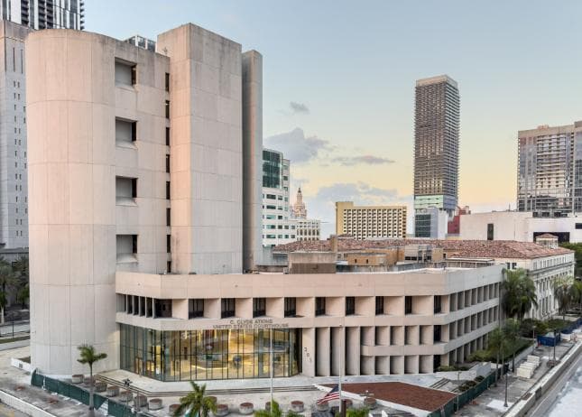C. Clyde Atkins U.S Courthouse — Lieu réel