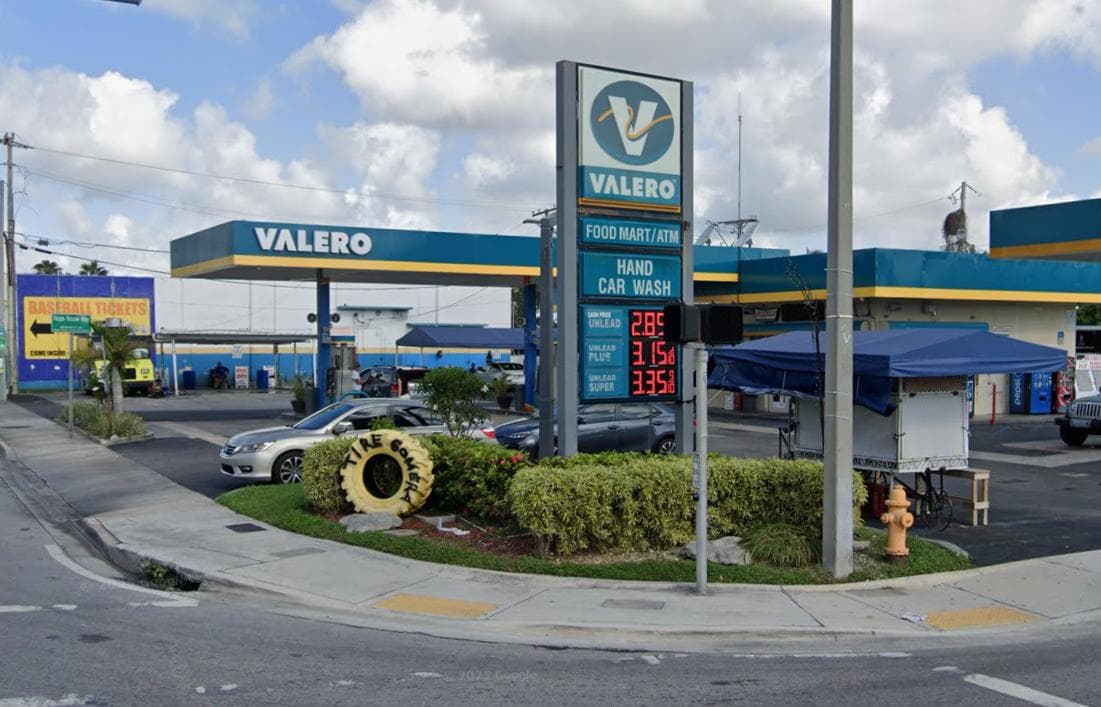 Xero Gas Station — Lieu réel