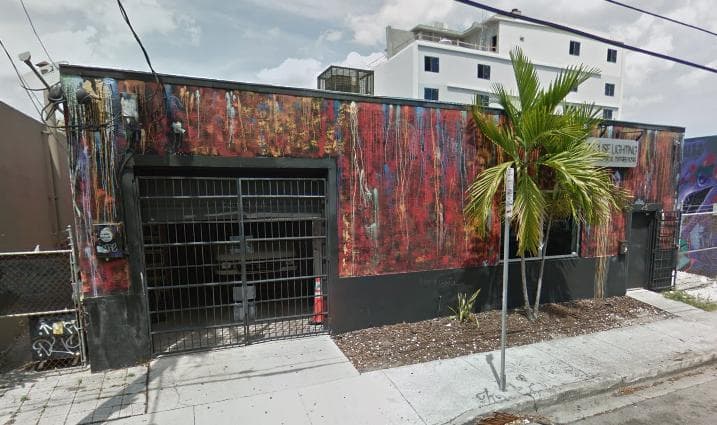 261 NW 23rd St — Lieu réel