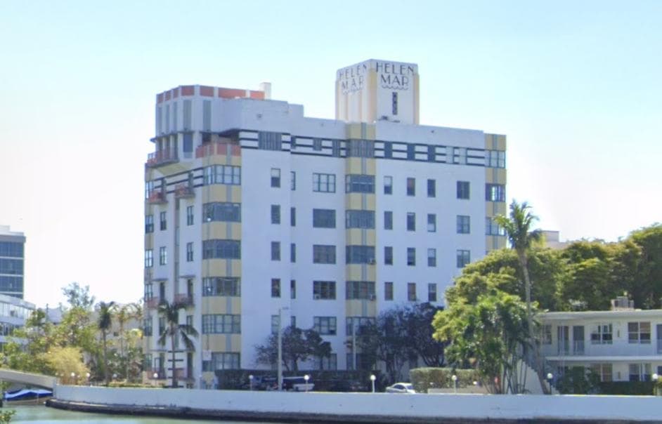 Firefly Plaza — Lieu réel