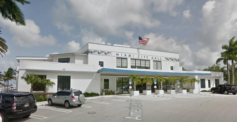 Miami City Hall — Lieu réel